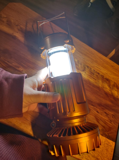 Never Get Stuck in the Dark Again – Solar Emergency Lantern + Fan